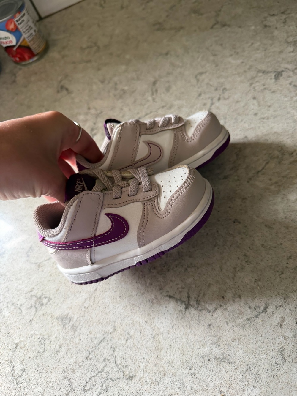 Nike Kids White and Purple Low-Top Sneakers